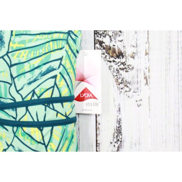 LL Bean Green Beach Glass Tropical Leaves Patterned Tankini Top Size 4 - Picture 4 of 9